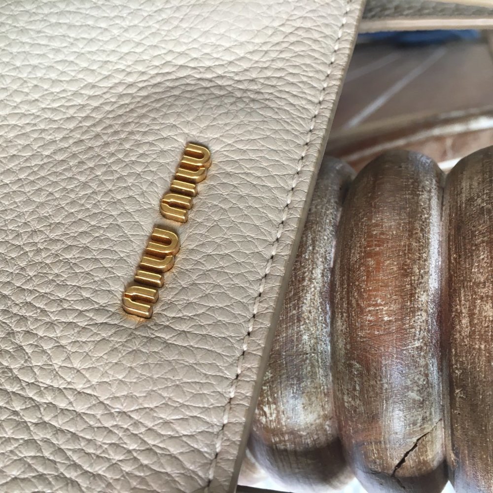 Miu Miu tote bag in mint condition - Picture 6 of 8